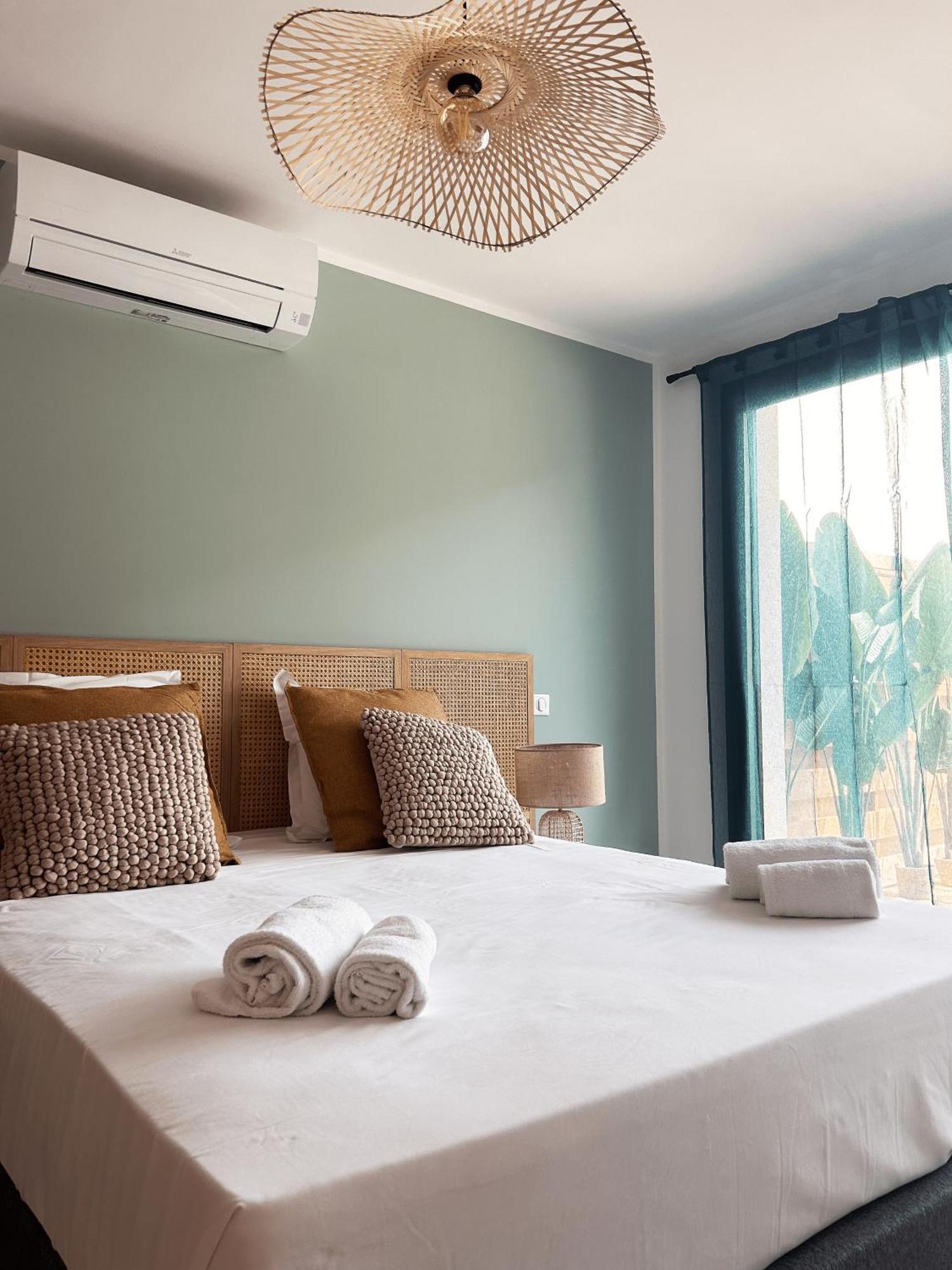 Hotel A Stretta 普罗普里亚诺 外观 照片